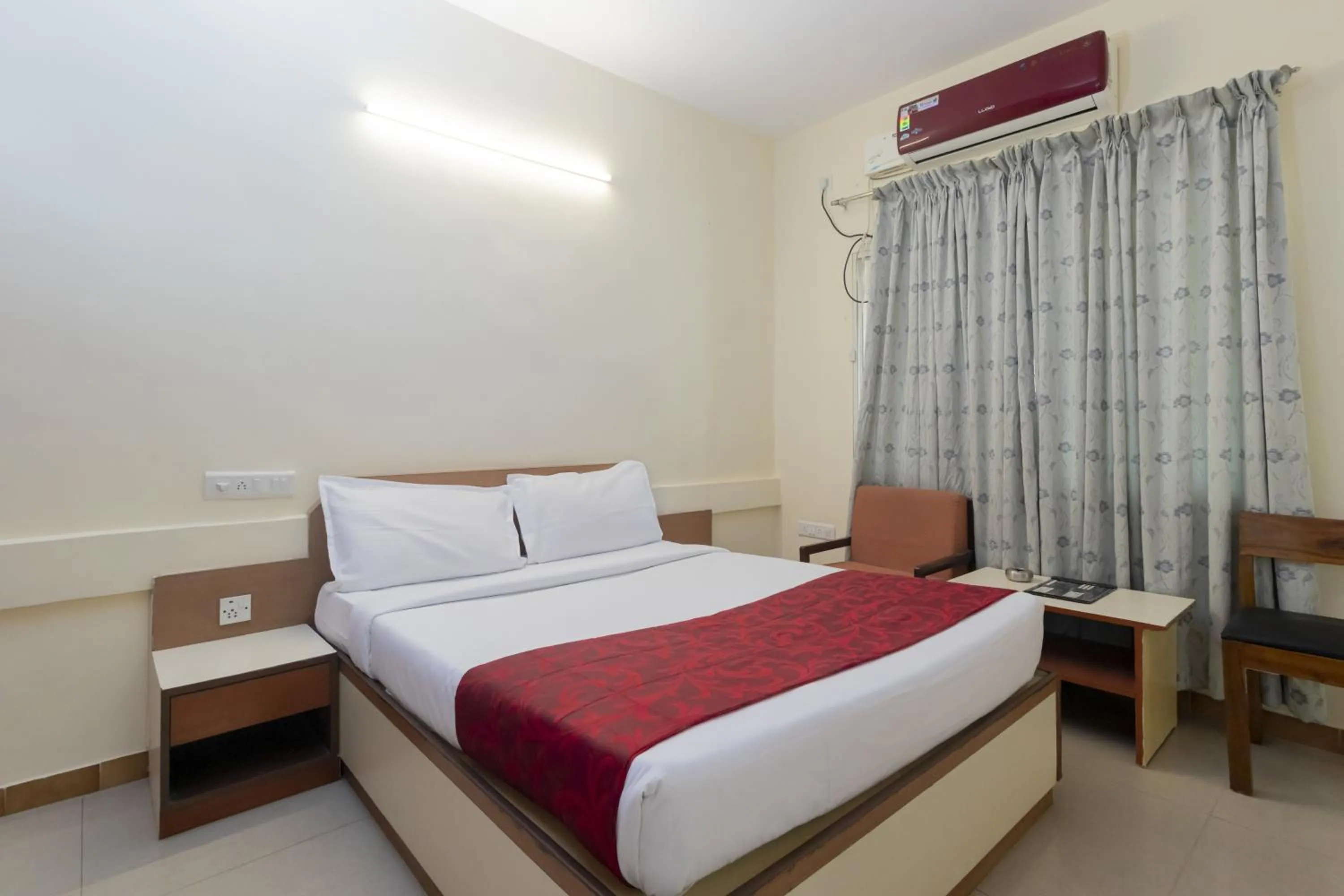 Bed in Hotel Telehaus International