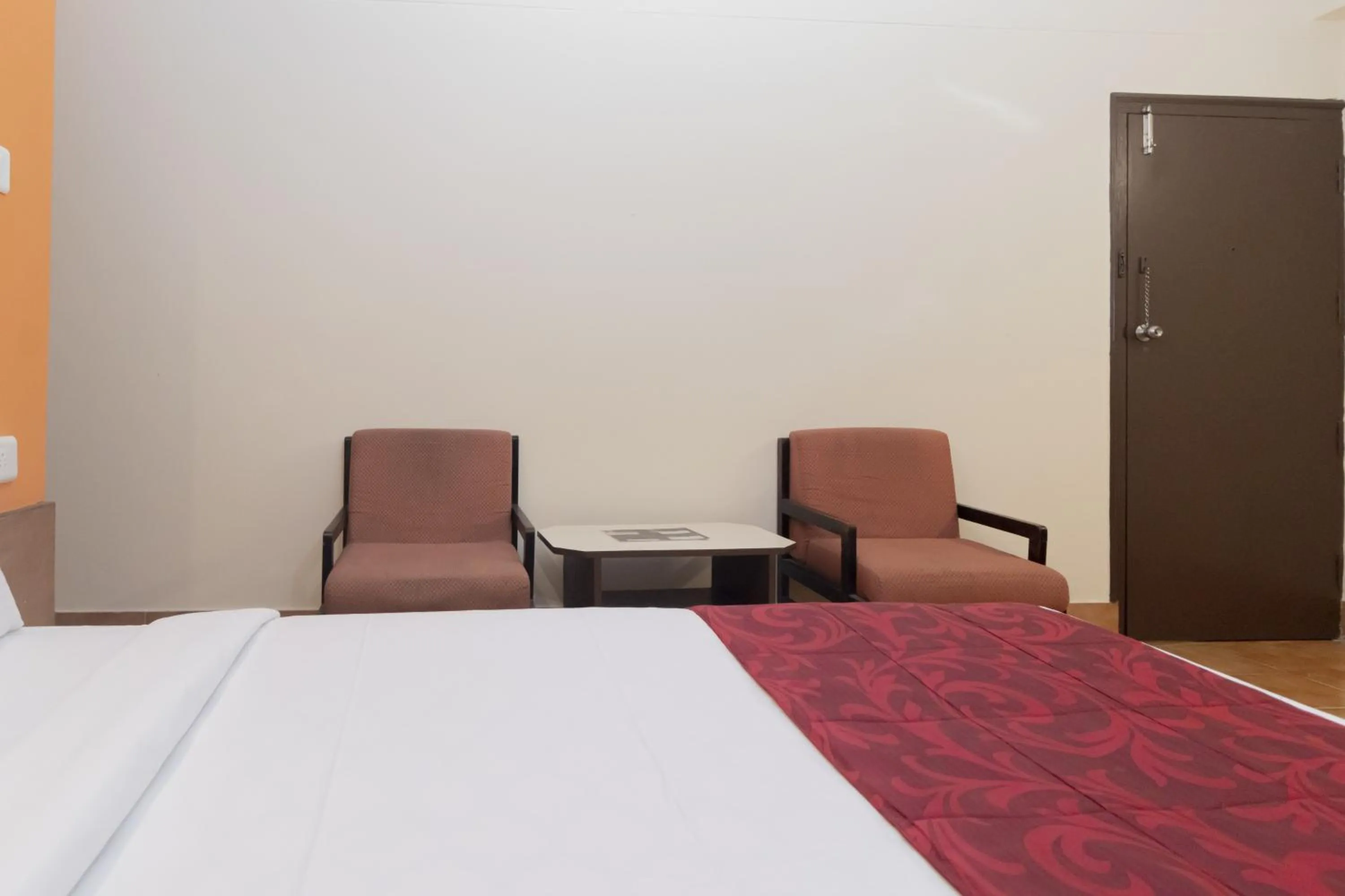 Seating area, Bed in Hotel Telehaus International