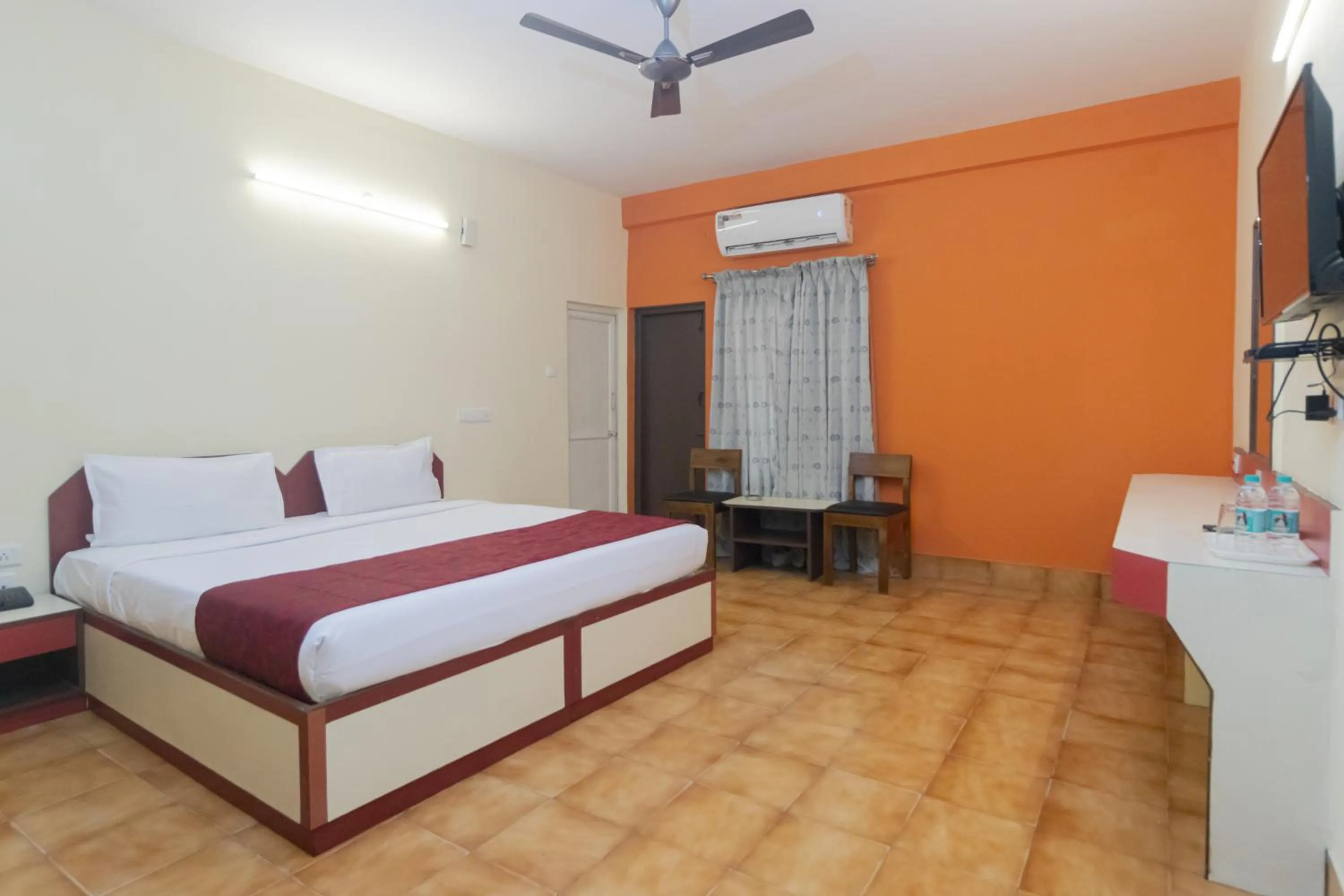 Bed in Hotel Telehaus International