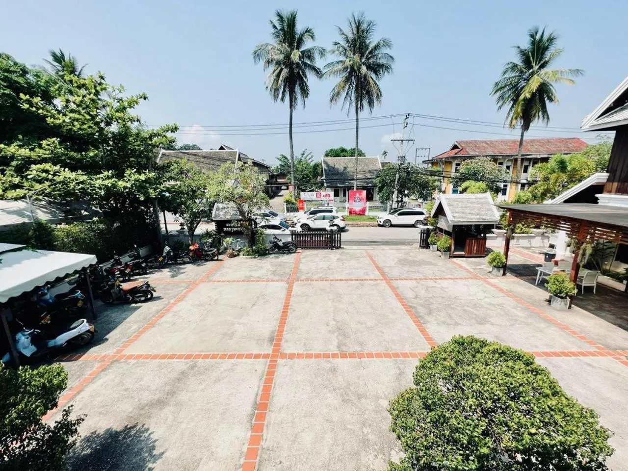 Street view in Houngvilai Hotel