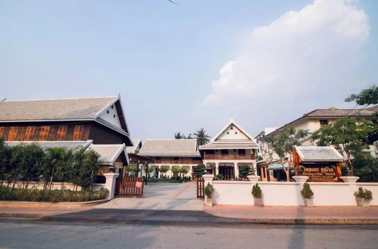 Day in Houngvilai Hotel