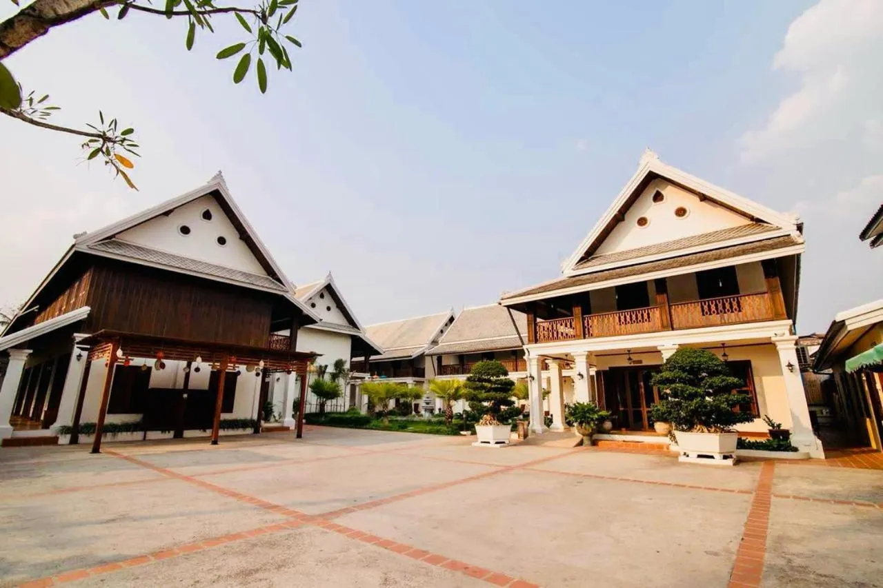 Property building in Houngvilai Hotel