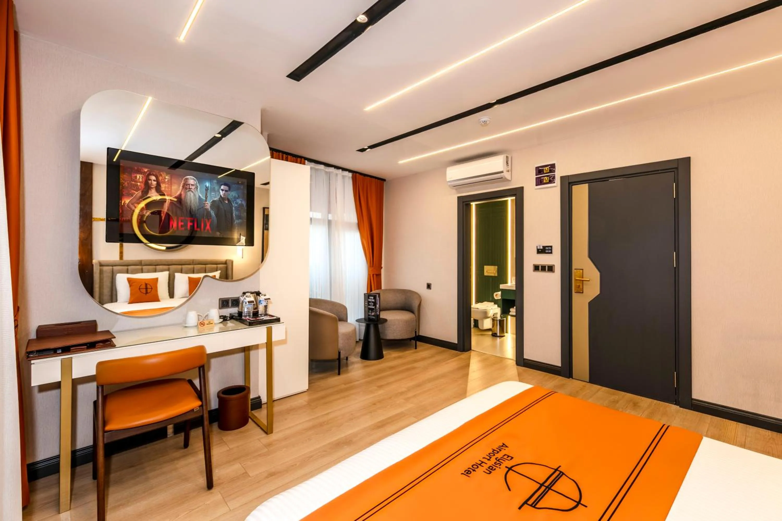 Photo of the whole room in Elysian Airport Hotel & Restaurant