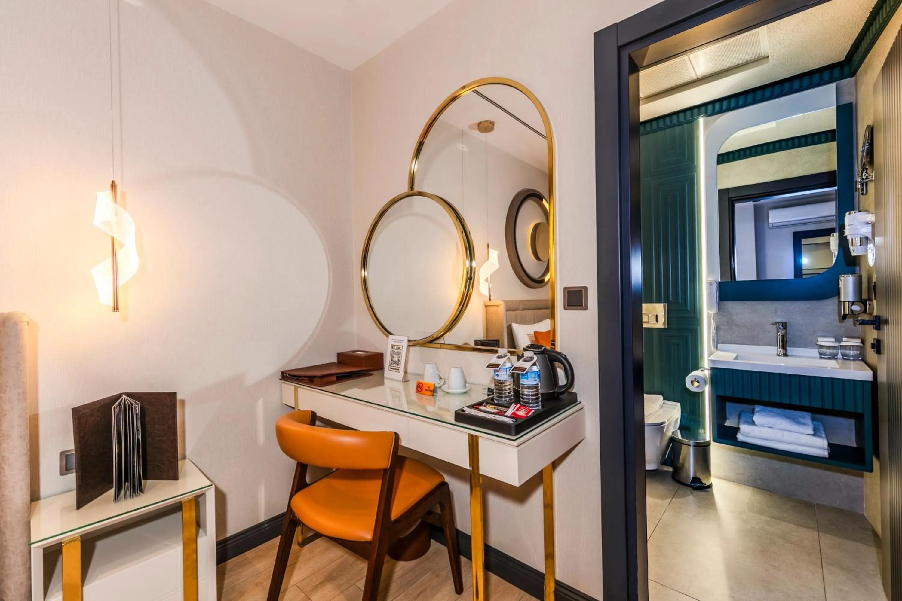 Seating area in Elysian Airport Hotel & Restaurant