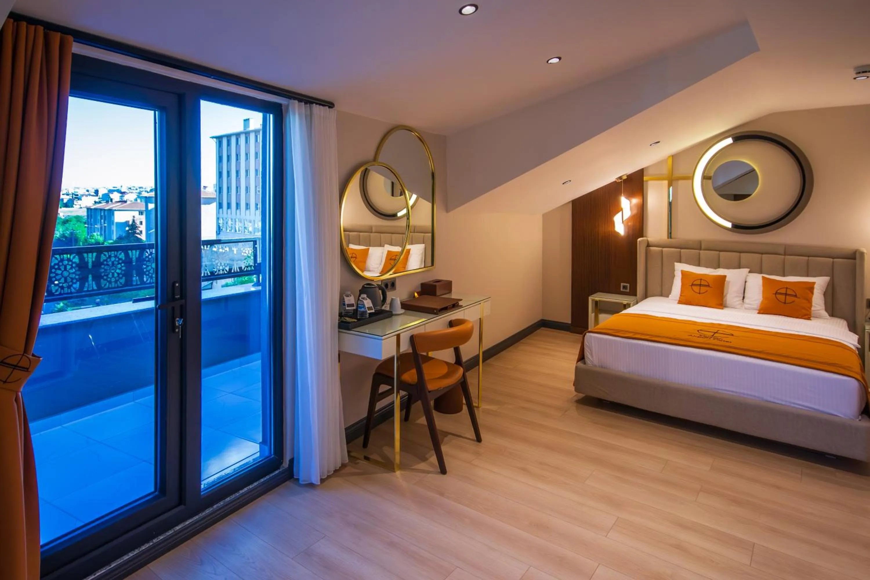 Bed in Elysian Airport Hotel & Restaurant