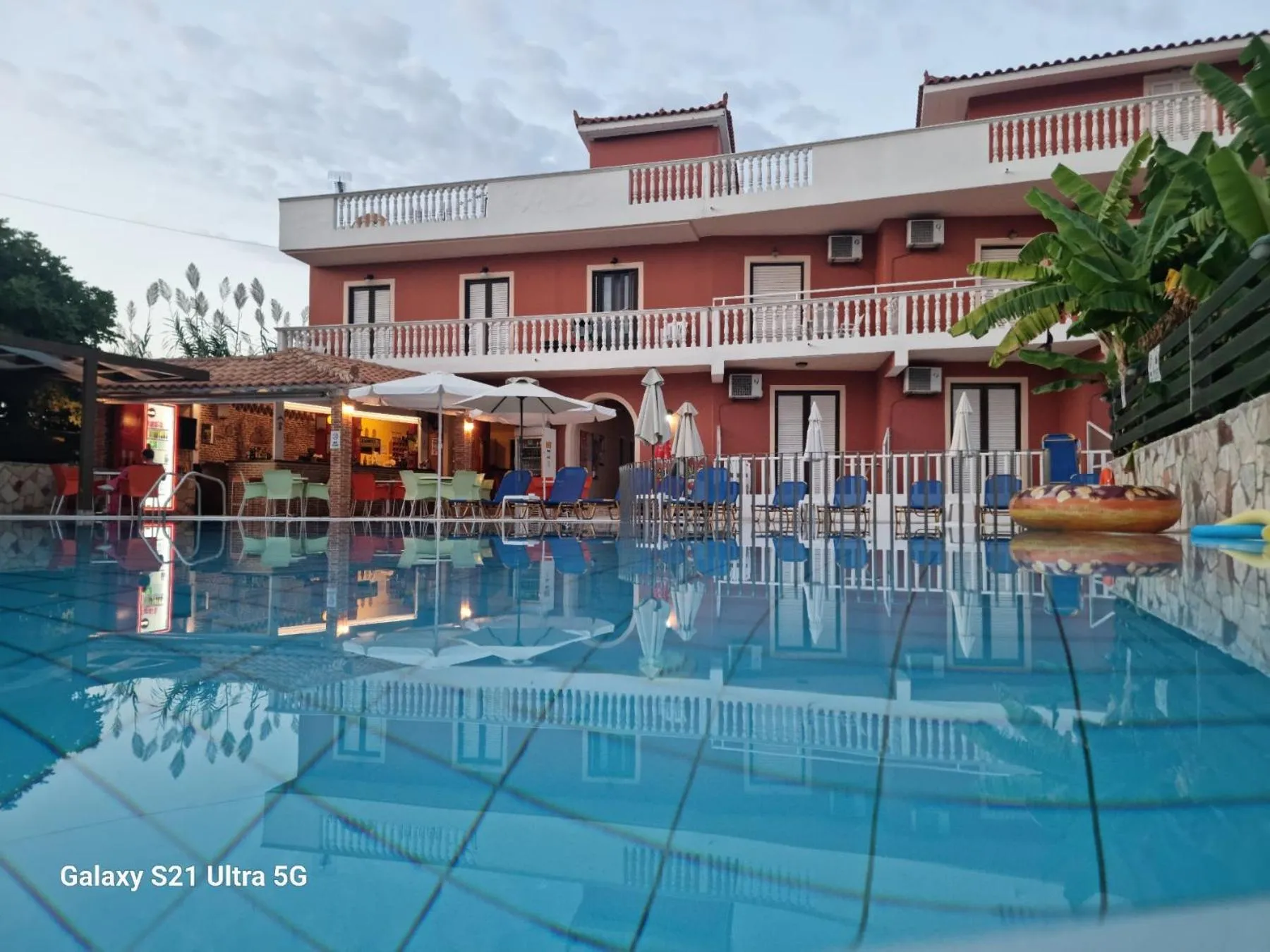 Property building in Alex Studios