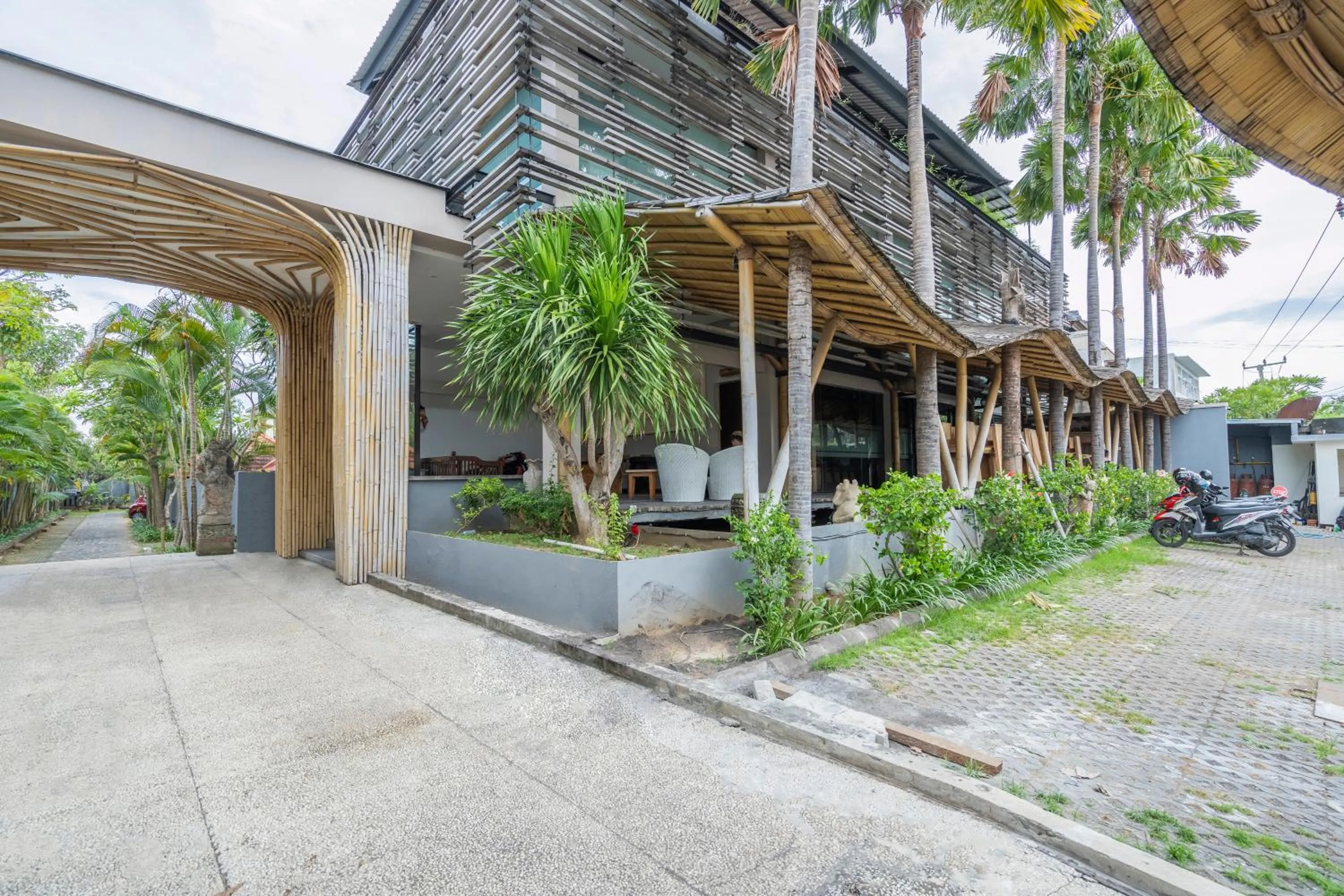 Property building in Kings Villas Sanur by Moria