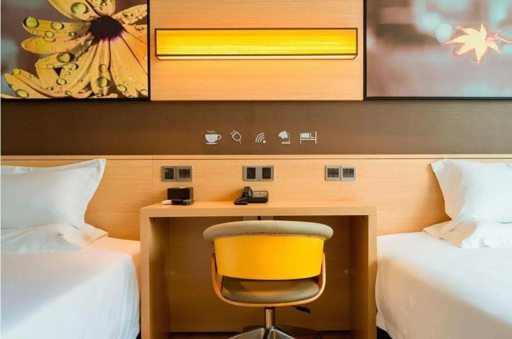 Bed in IU Hotel Beijing Yizhuang Economic Development Zone 2nd Chuangke Street