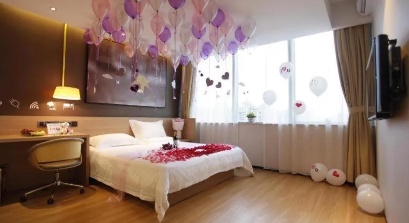 Bed in IU Hotel Beijing Yizhuang Economic Development Zone 2nd Chuangke Street