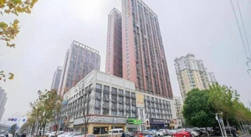 Lavande Hotel Wuhan Houhu Avenue Xingye Road