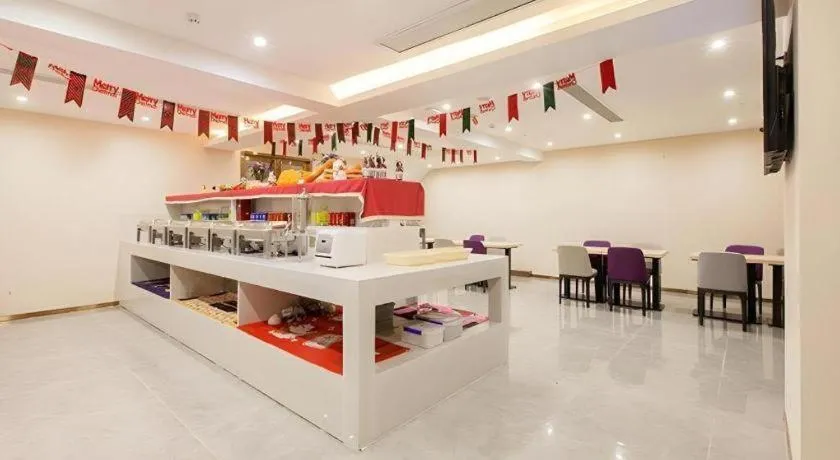 Lavande Hotel Wuhan Houhu Avenue Xingye Road