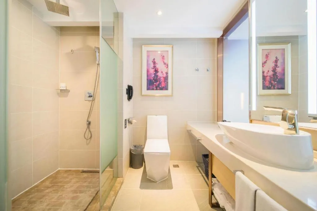 Lavande Hotel Wuhan Houhu Avenue Xingye Road