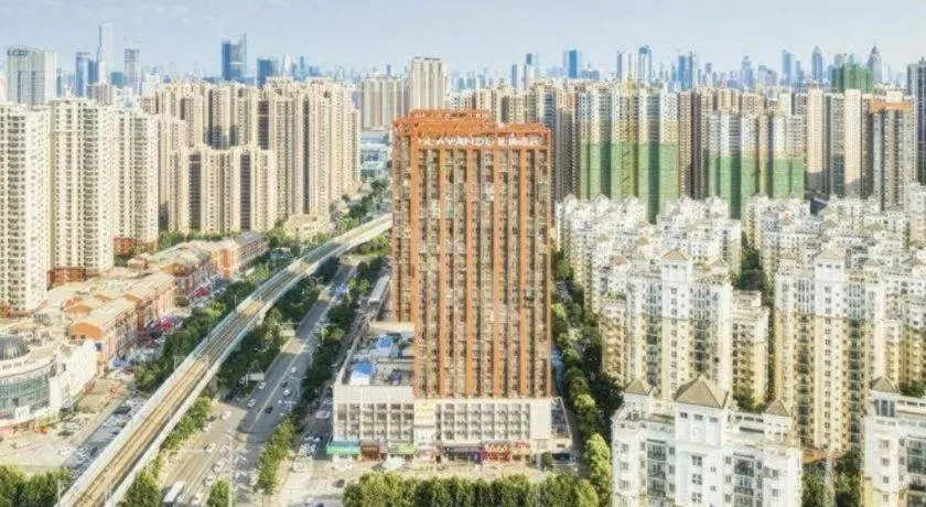 Lavande Hotel Wuhan Houhu Avenue Xingye Road