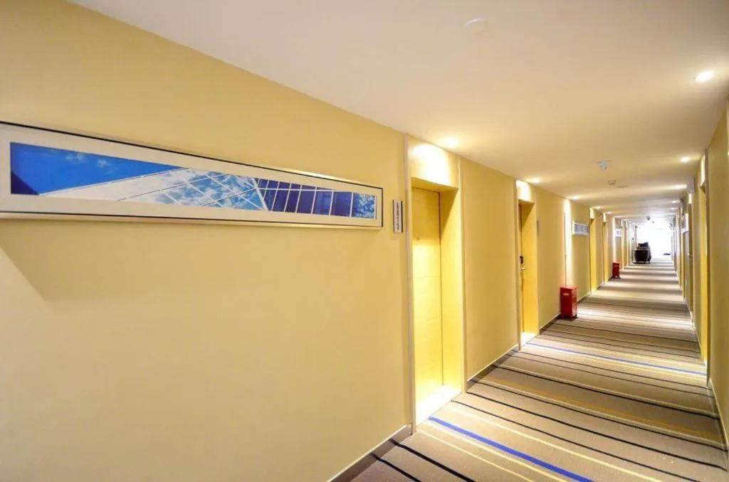 City Comfort Inn Hotel Wuhan Optics Valley Square Metro Station Zhongnan Minzu University