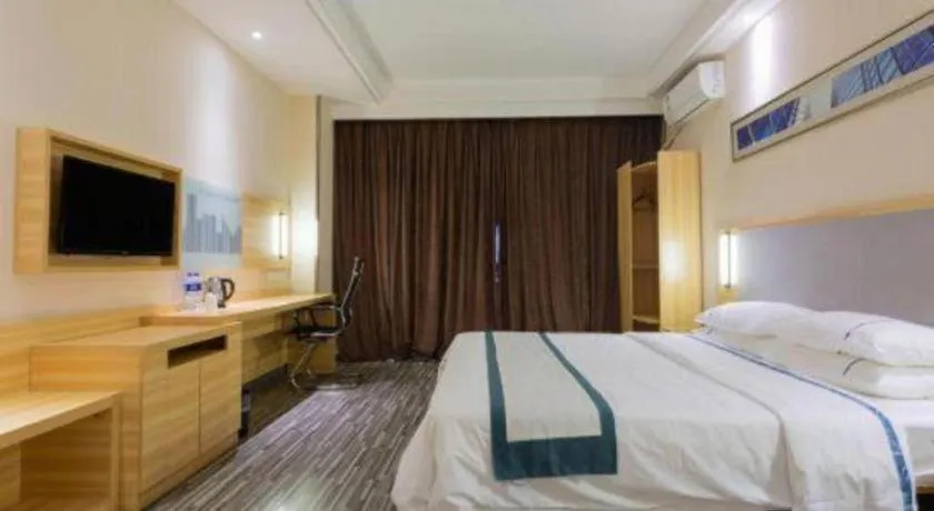 Bed in City Comfort Inn Hotel Wuhan Optics Valley Square Metro Station Zhongnan Minzu University