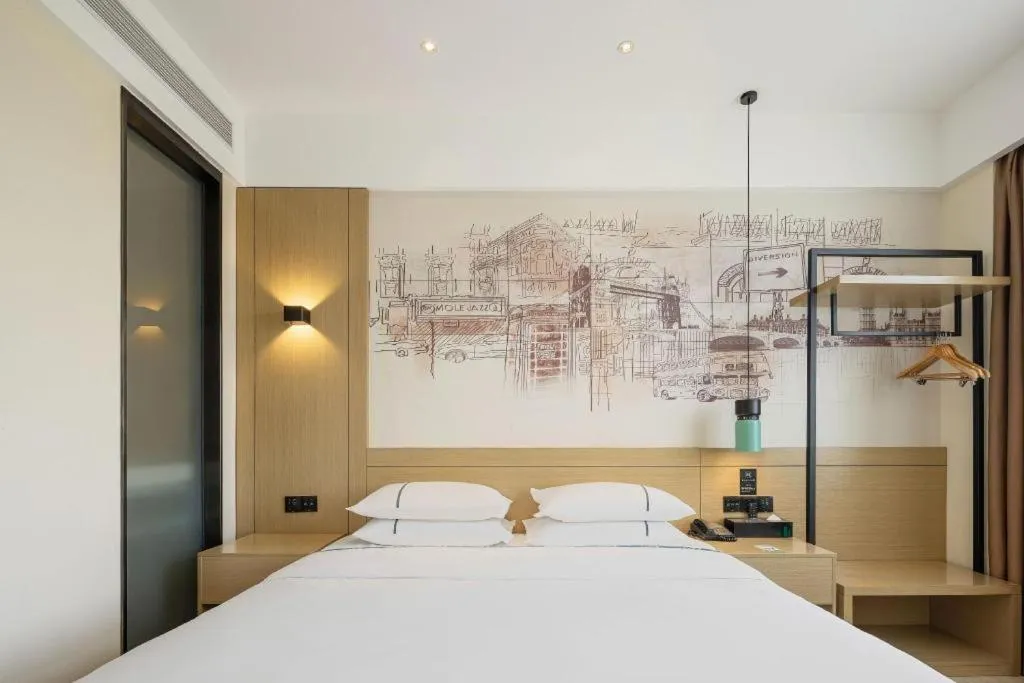 Bed in City Comfort Inn Wuhan Yuanlin Road Metro Station