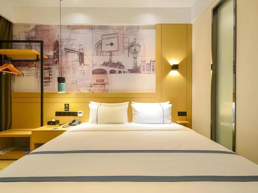 Bed in City Comfort Inn Wuhan Yuanlin Road Metro Station