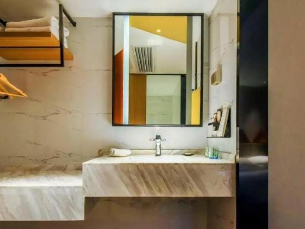 Borrman Hotel Guangzhou Quzhuang Metro Station