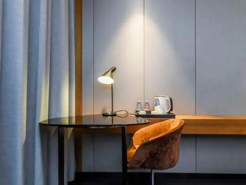 Borrman Hotel Guangzhou Quzhuang Metro Station