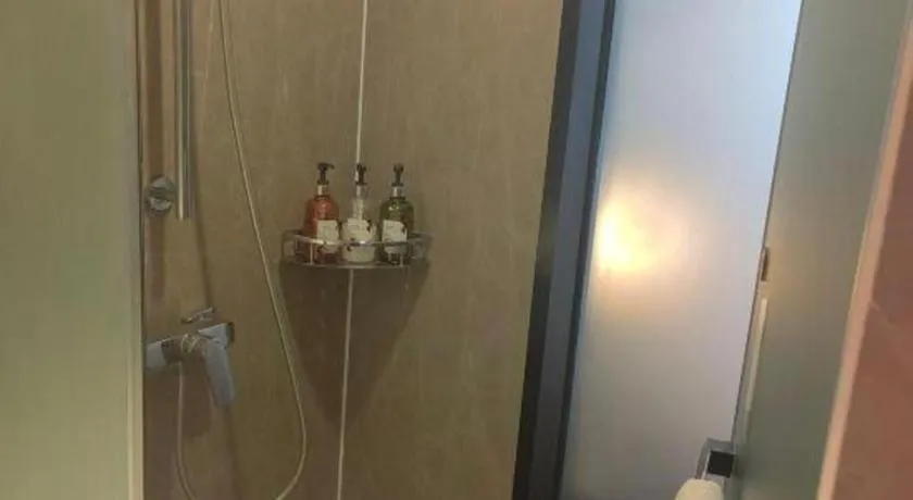 Borrman Hotel Guangzhou Quzhuang Metro Station