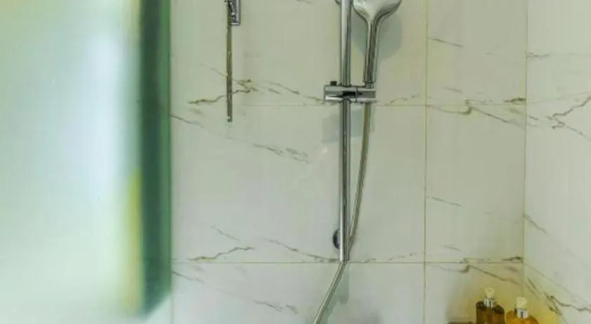 Borrman Hotel Guangzhou Quzhuang Metro Station