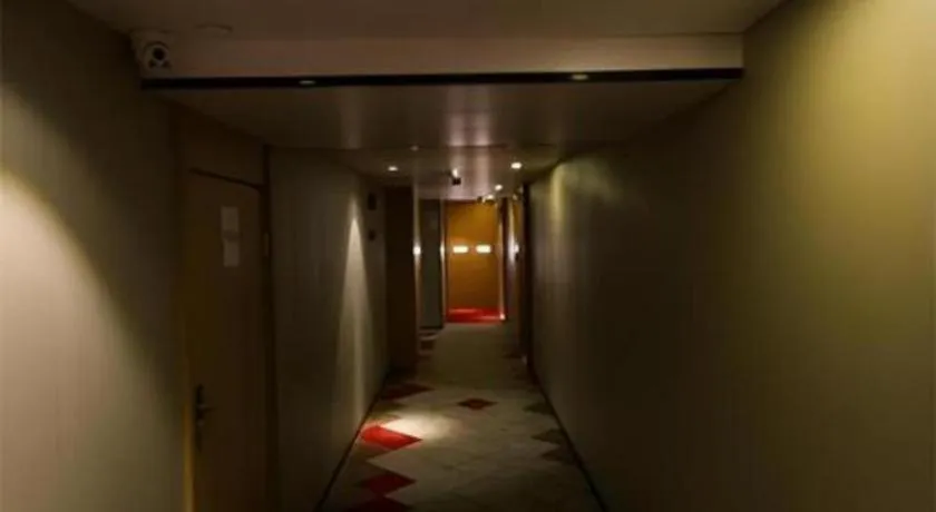 Borrman Hotel Guangzhou Quzhuang Metro Station