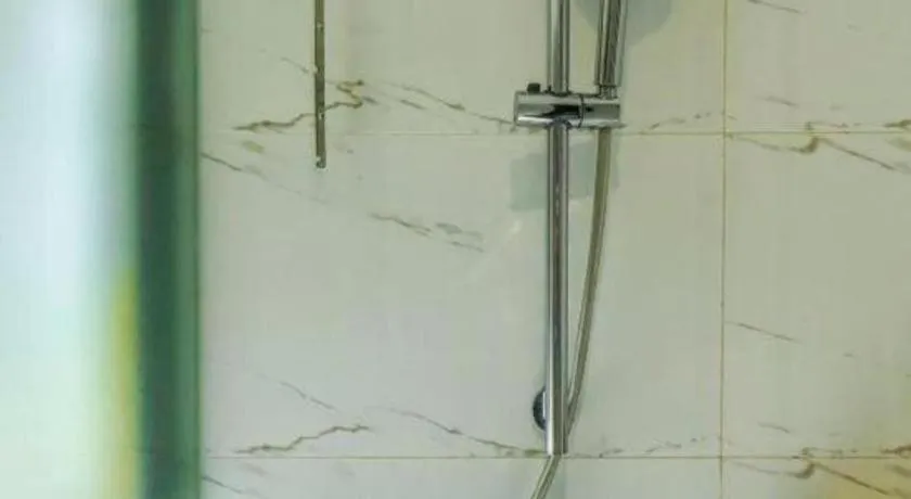 Borrman Hotel Guangzhou Quzhuang Metro Station