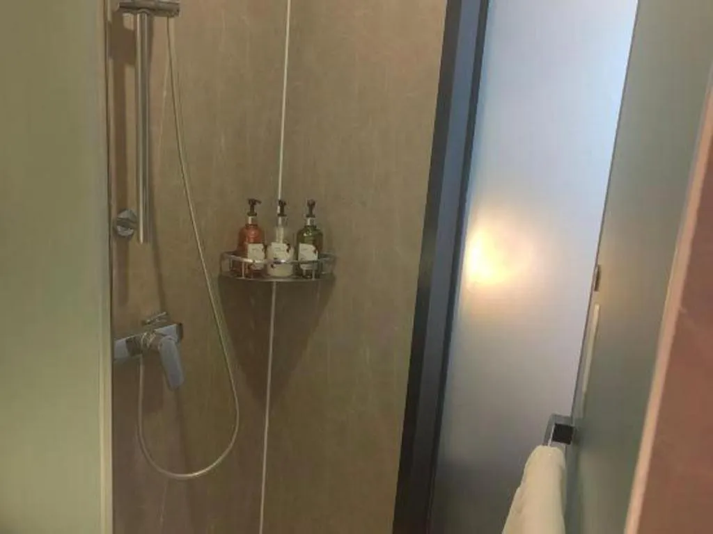 Borrman Hotel Guangzhou Quzhuang Metro Station