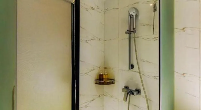 Borrman Hotel Guangzhou Quzhuang Metro Station