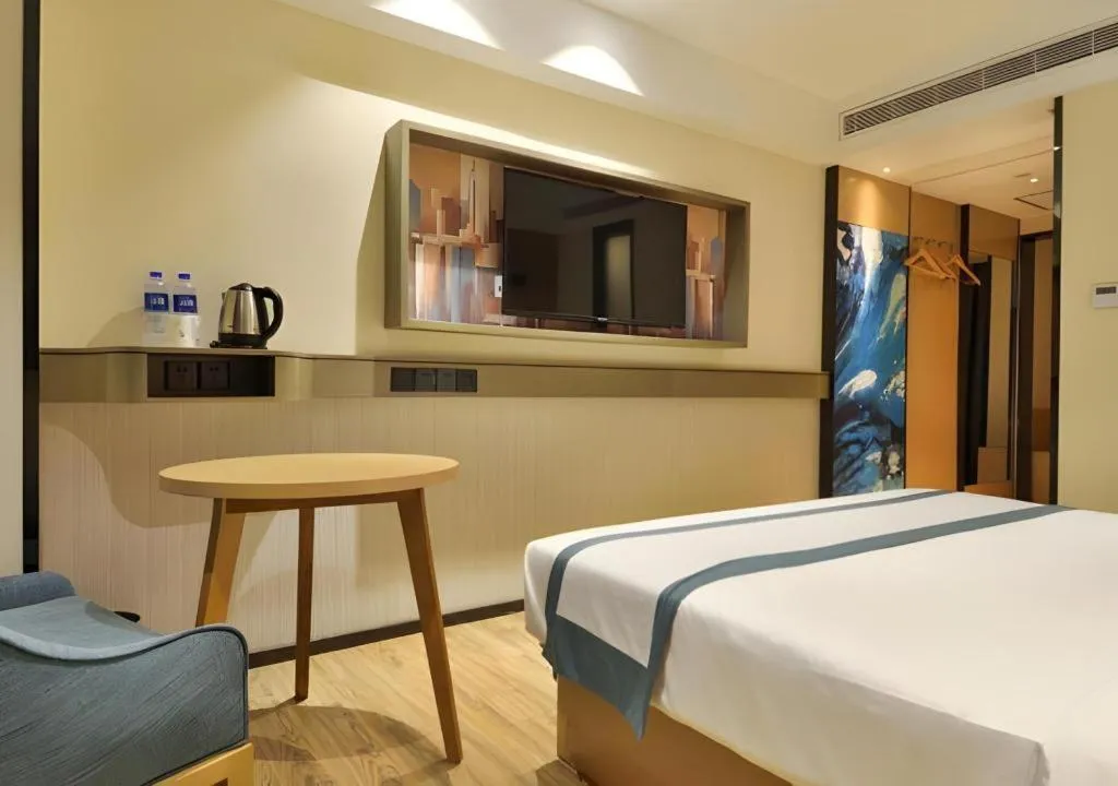 Bed in City Comfort Inn Wuhan Hankou Bei Light Rail Station