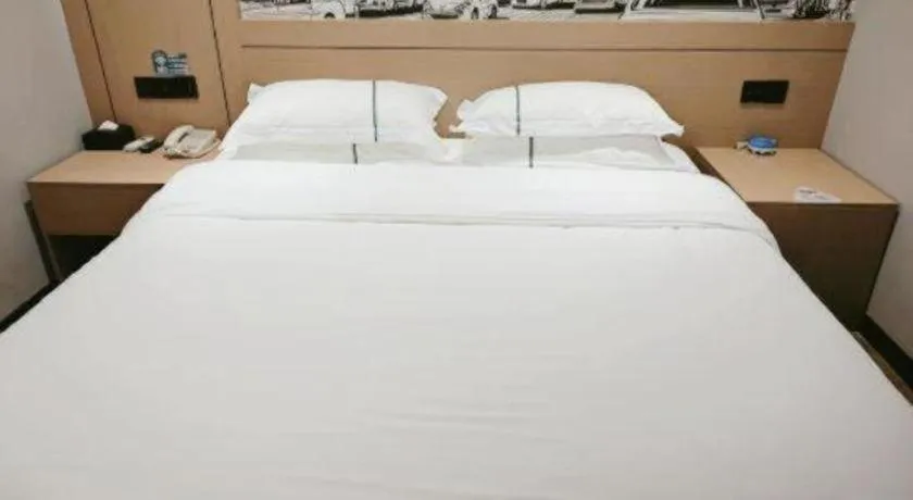 Bed in City Comfort Inn Wuhan Han'Nan Pedestrian Street