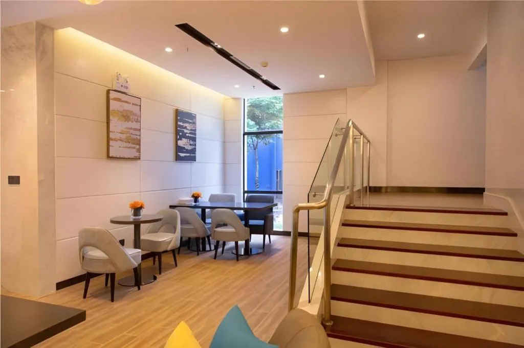 Echarm Hotel Kunming High-tech Zone Economic Management College