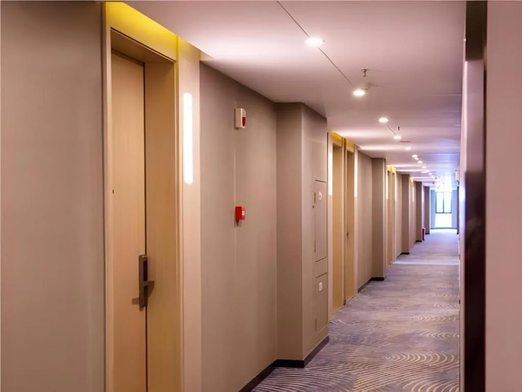 Echarm Hotel Kunming High-tech Zone Economic Management College