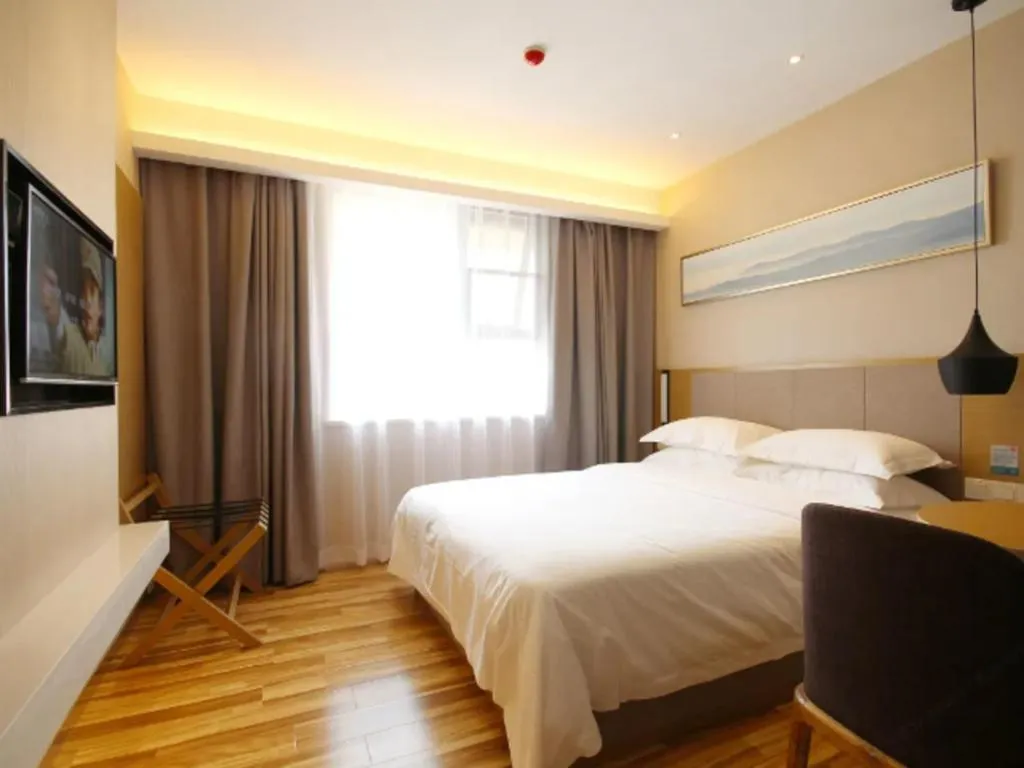 Bed in City Comfort Inn Wuhan Xudong Street Wangjiadun Metro Station