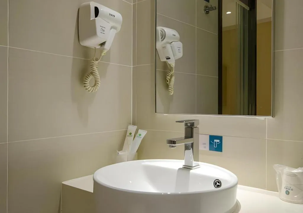 City Comfort Inn Wuhan Zongguan Metro Station