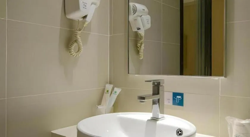 City Comfort Inn Wuhan Zongguan Metro Station