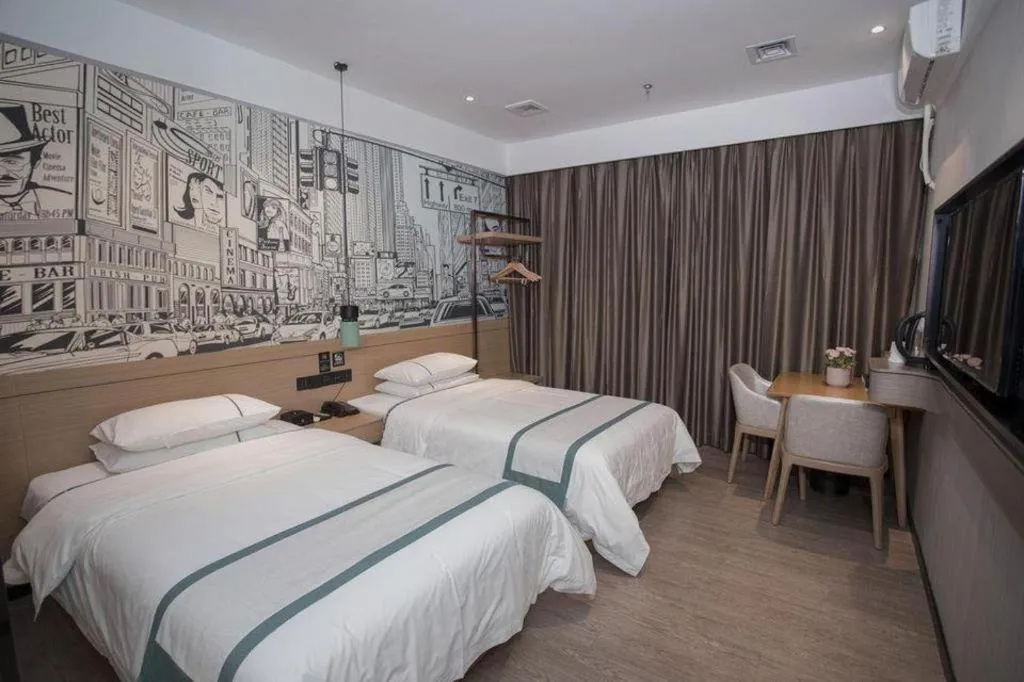 Bed in City Comfort Inn Guangzhou Shisanhang Shachong Metro Station