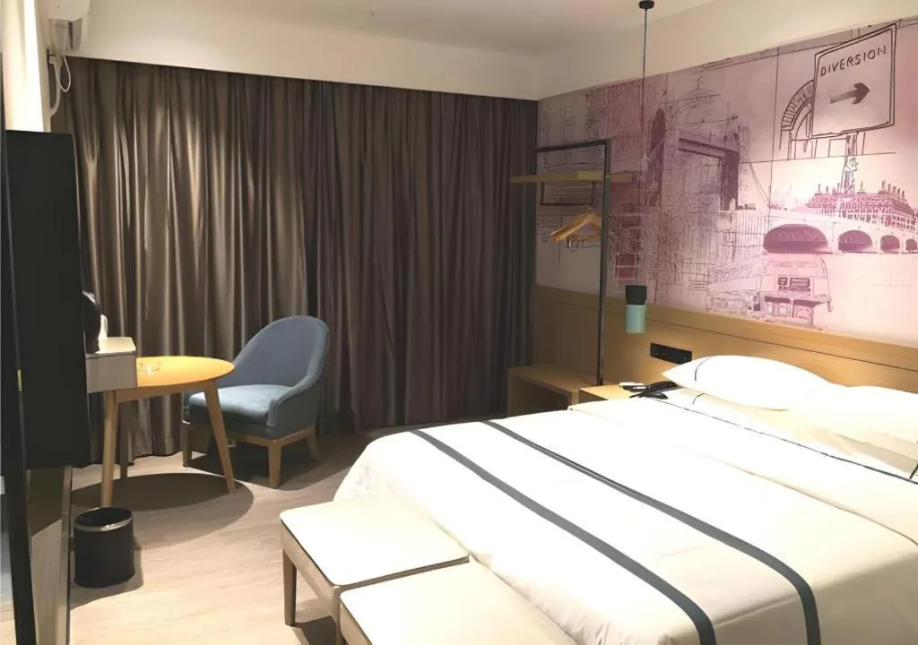 Bed in City Comfort Inn Guangzhou Shisanhang Shachong Metro Station