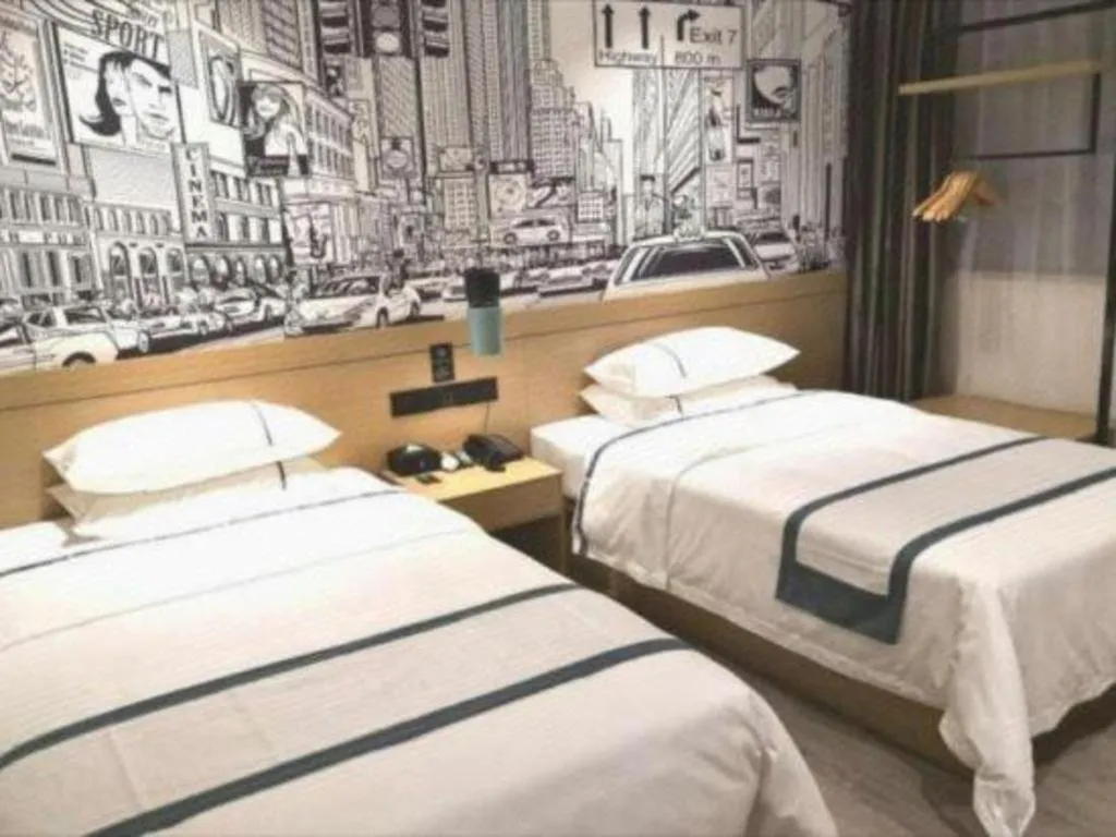 Bed in City Comfort Inn Guangzhou Shisanhang Shachong Metro Station