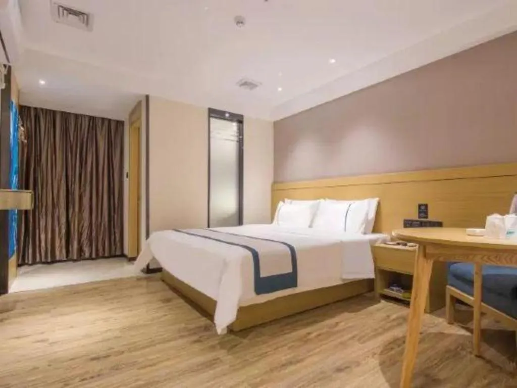 Bed in City Comfort Inn Guangzhou Shisanhang Shachong Metro Station