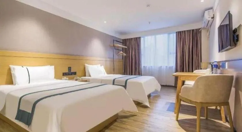 Bed in City Comfort Inn Guangzhou Shisanhang Shachong Metro Station