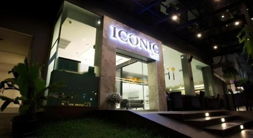 Iconic Hotel