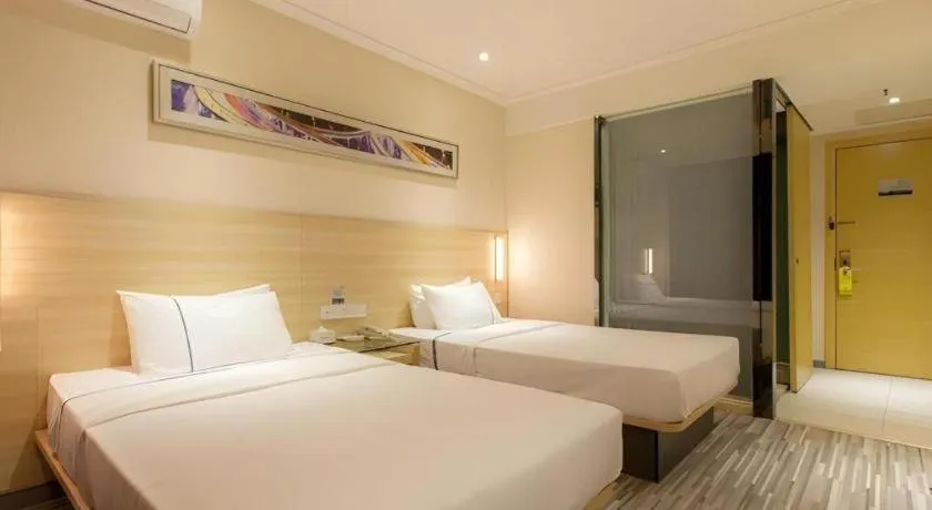 Bed in City Comfort Inn Wuhan Jiefang Avenue Xinrong Light Rail Station