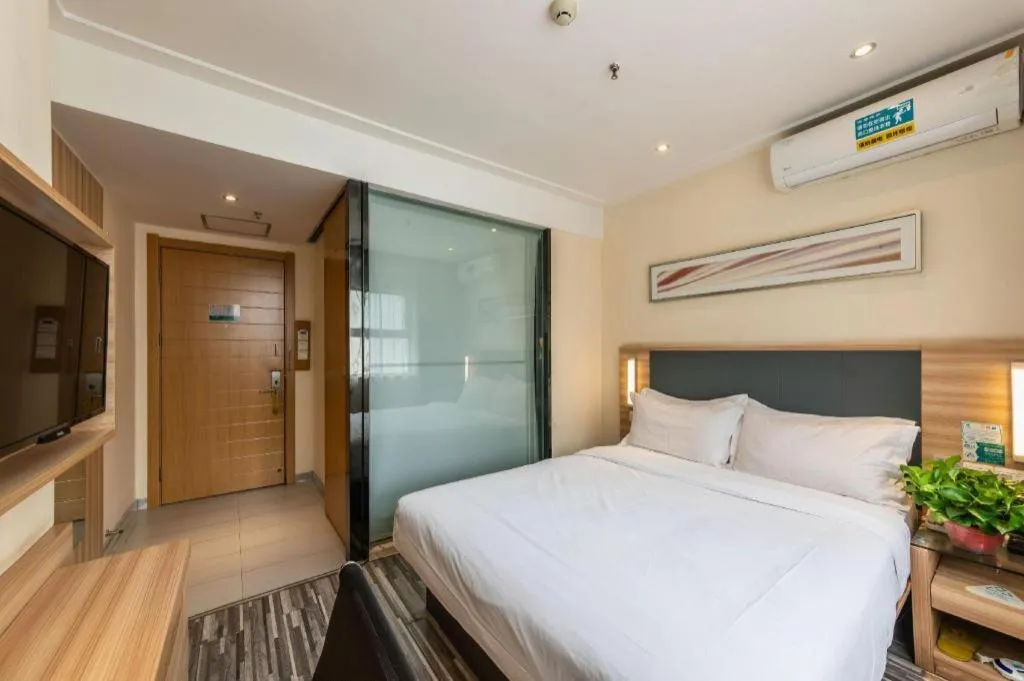 Bed in City Comfort Inn Zhengzhou Railway Station Erqi Square