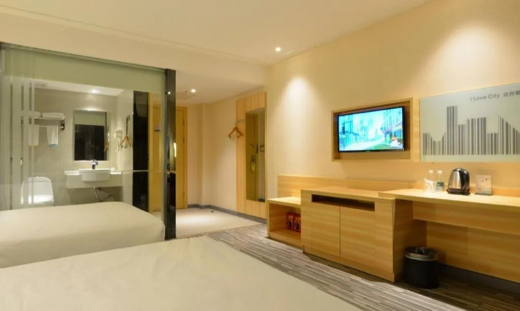 Bed in City Comfort Inn Zhengzhou Railway Station Erqi Square