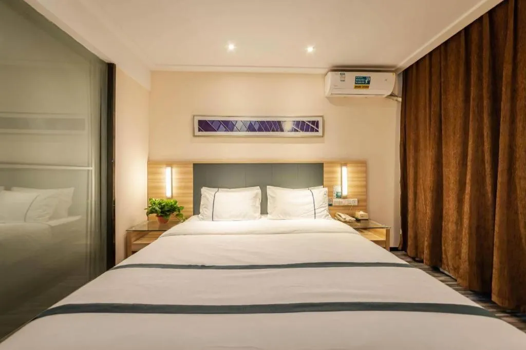 Bed in City Comfort Inn Zhengzhou Railway Station Erqi Square