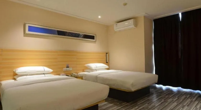 Bed in City Comfort Inn Zhengzhou Railway Station Erqi Square