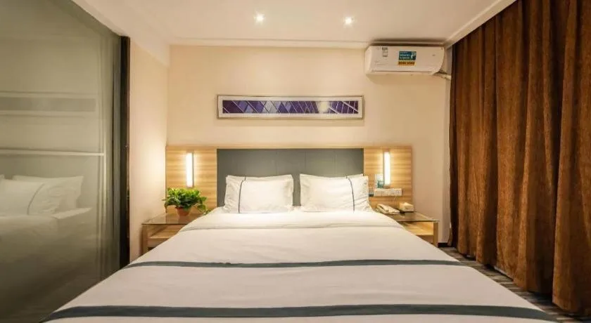 Bed in City Comfort Inn Zhengzhou Railway Station Erqi Square