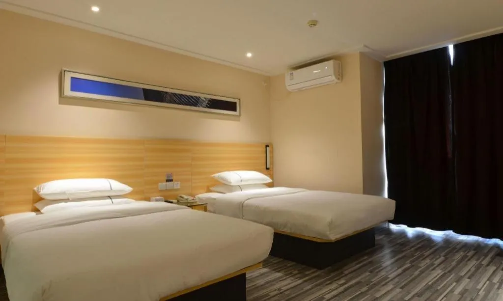 Bed in City Comfort Inn Zhengzhou Railway Station Erqi Square