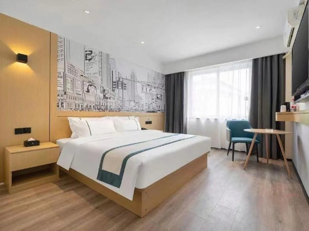 Bed in City Comfort Inn Haikou Zhongjie Road Walking Street